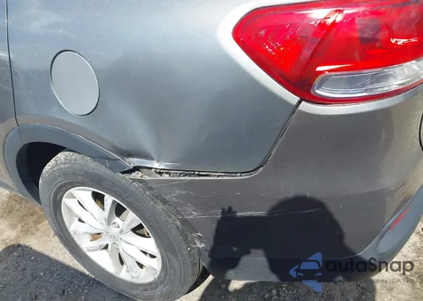 2018 Kia Sorento 2.4L L z USA, uszkodzony, nr VIN 5XYPG4A35JG374366